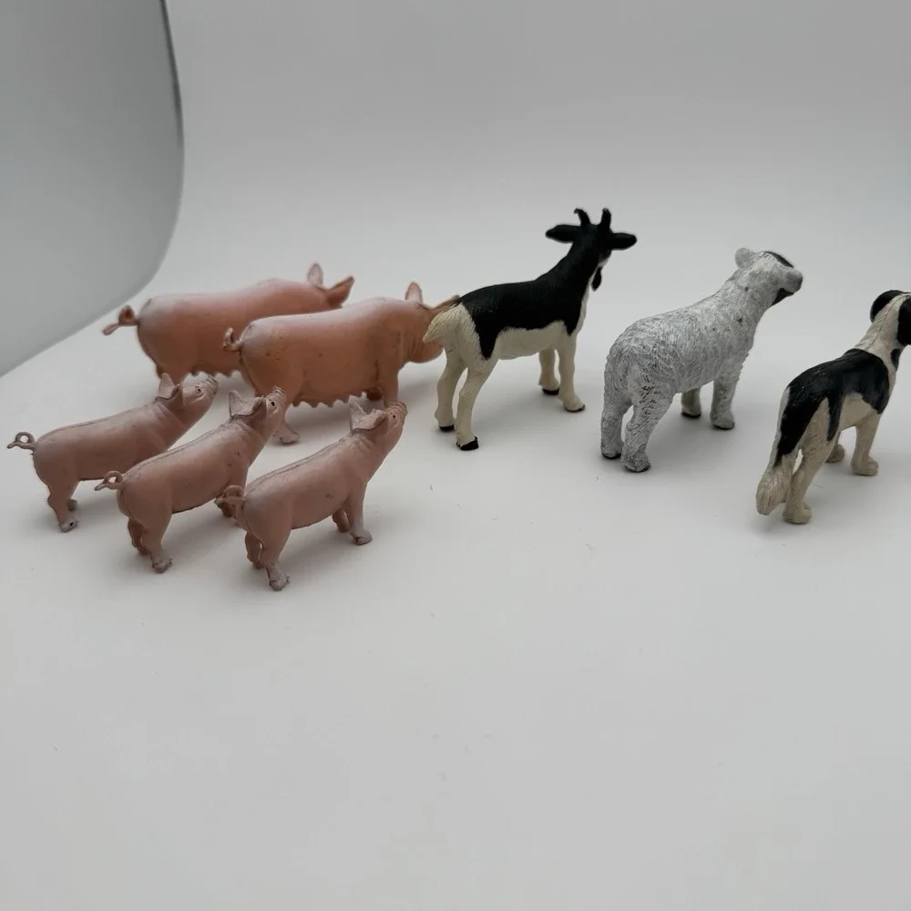 1989 Funrise ~ 8 Farm Animals Figurines Pig Sow Piglets Dog Goat Sheep Lamb Vtg